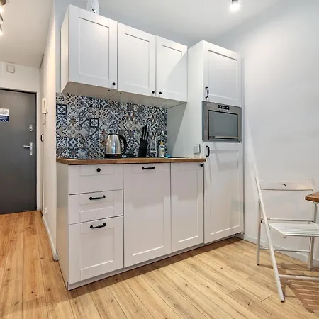 Seaside - Balcony, Workspace, Bus - By Rentujemy Apartament Gdynia