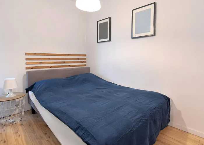 Seaside - Balcony, Workspace, Bus - By Rentujemy Lägenhet *